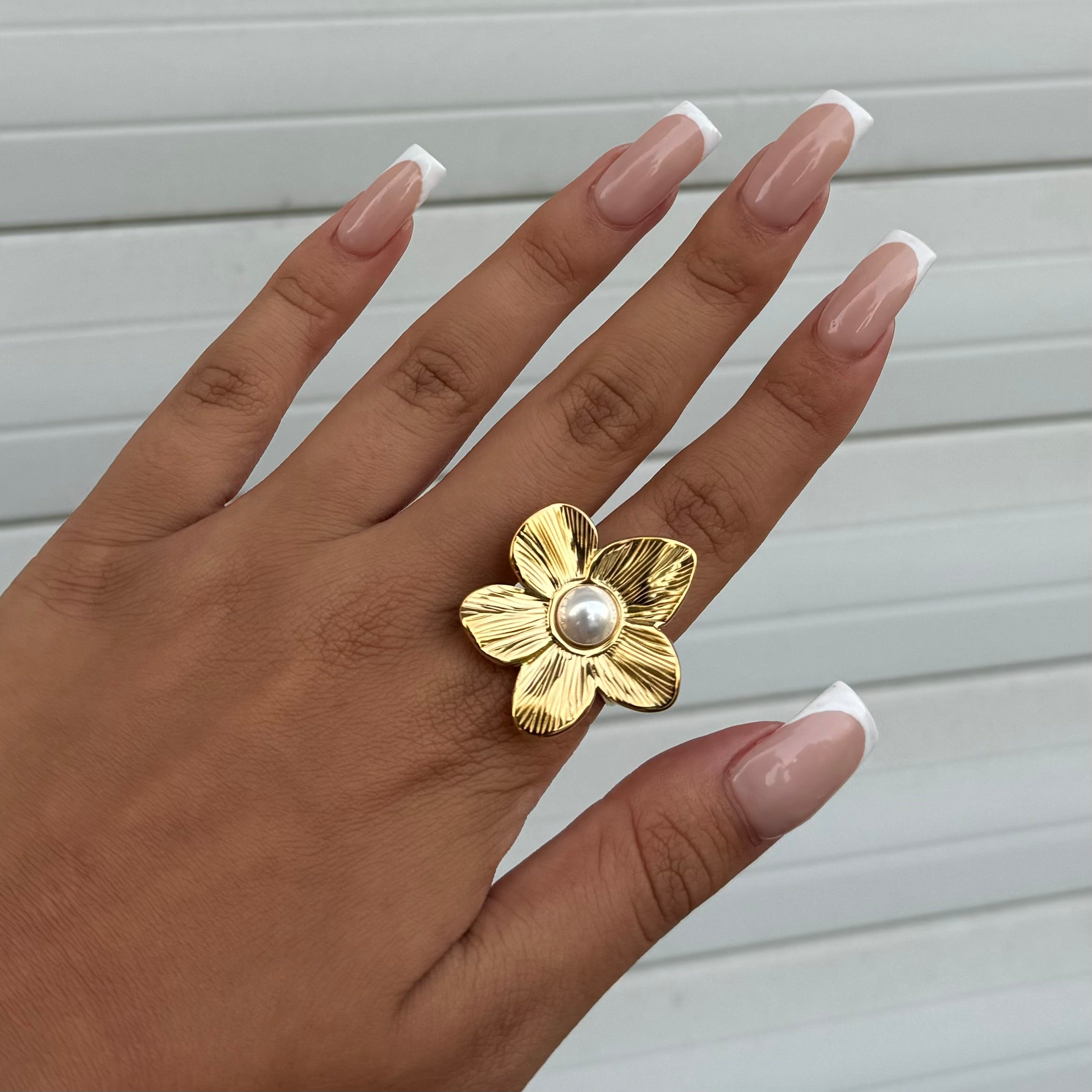 Adjustable Thalia Flower Ring