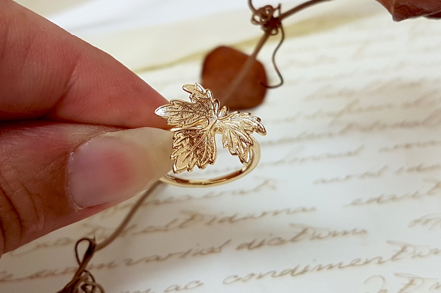Dainty Gold Leaf Autumn Ring