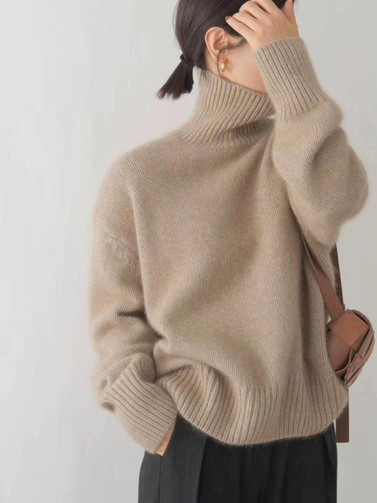 Nele | Turtleneck Sweater