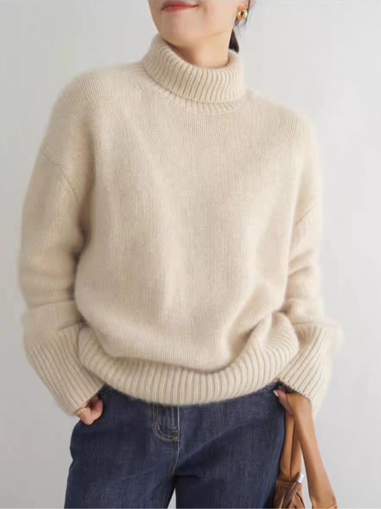 Nele | Turtleneck Sweater