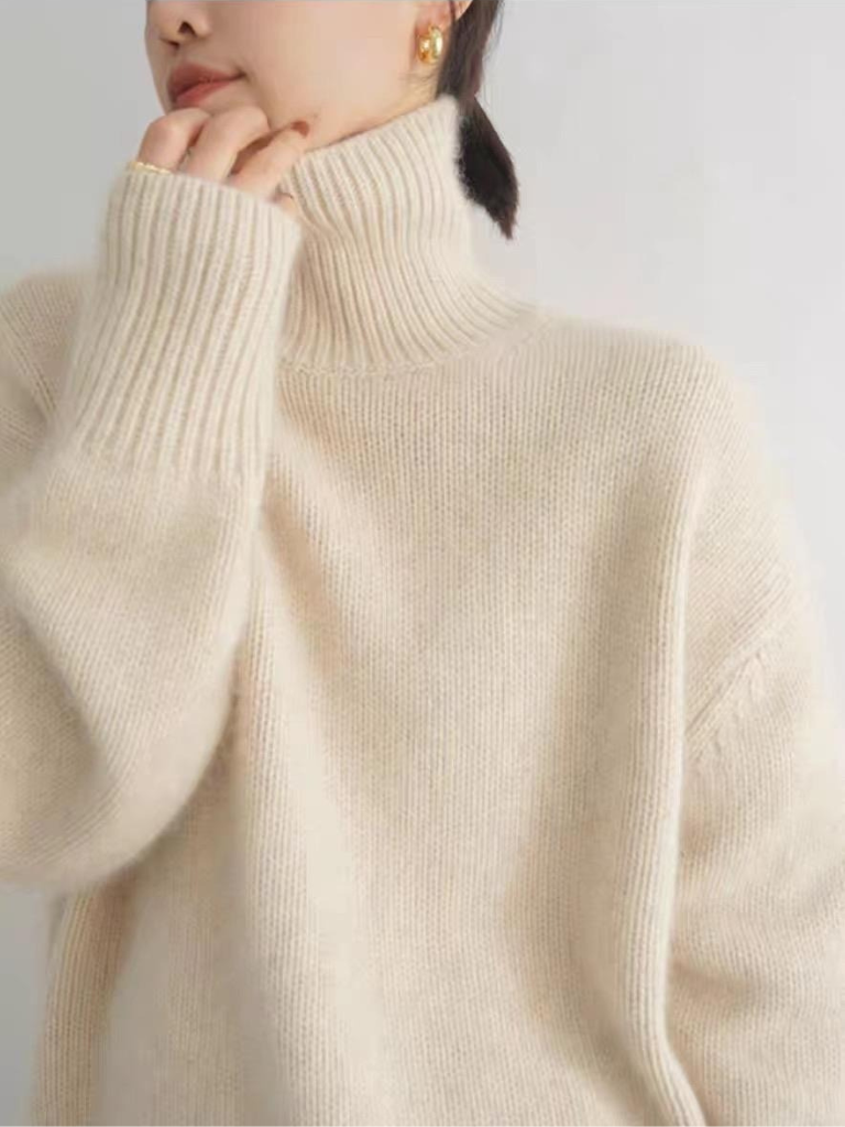 Nele | Turtleneck Sweater