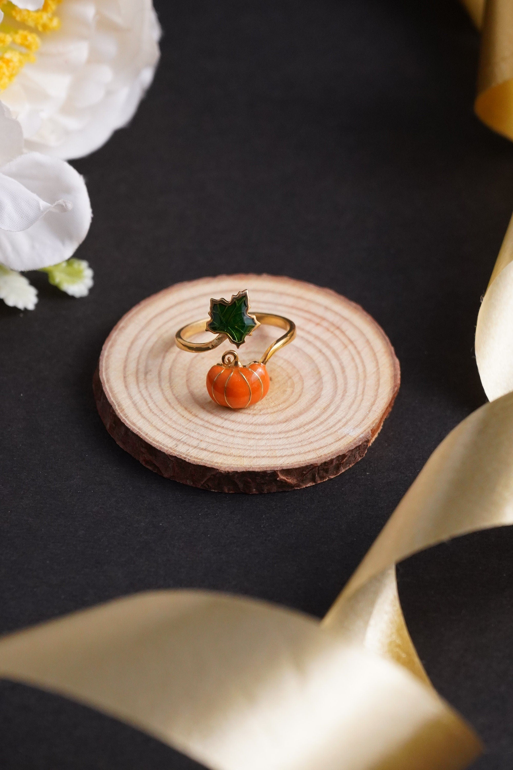 Adjustable Fall Pumpkin Ring