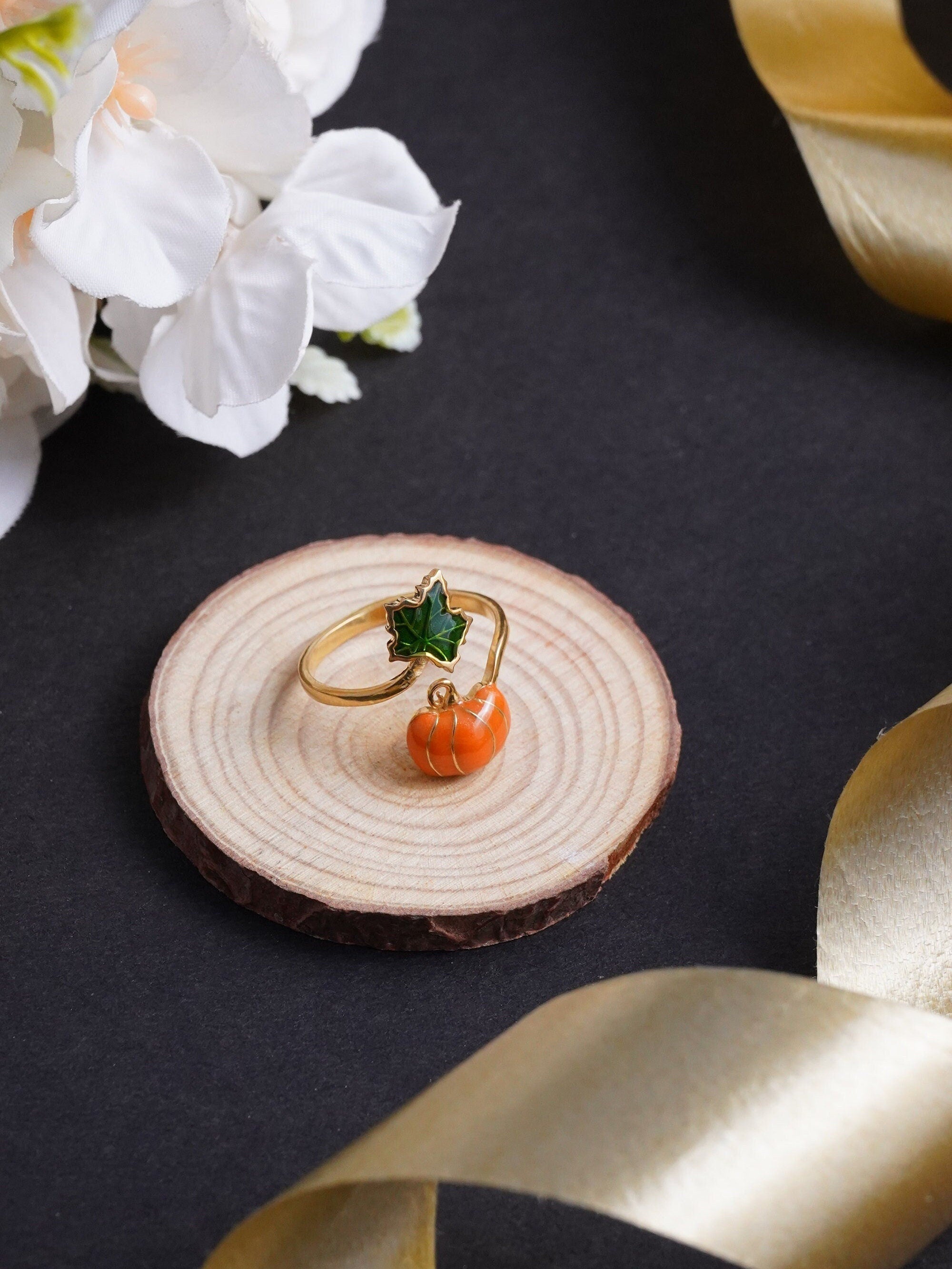 Adjustable Fall Pumpkin Ring
